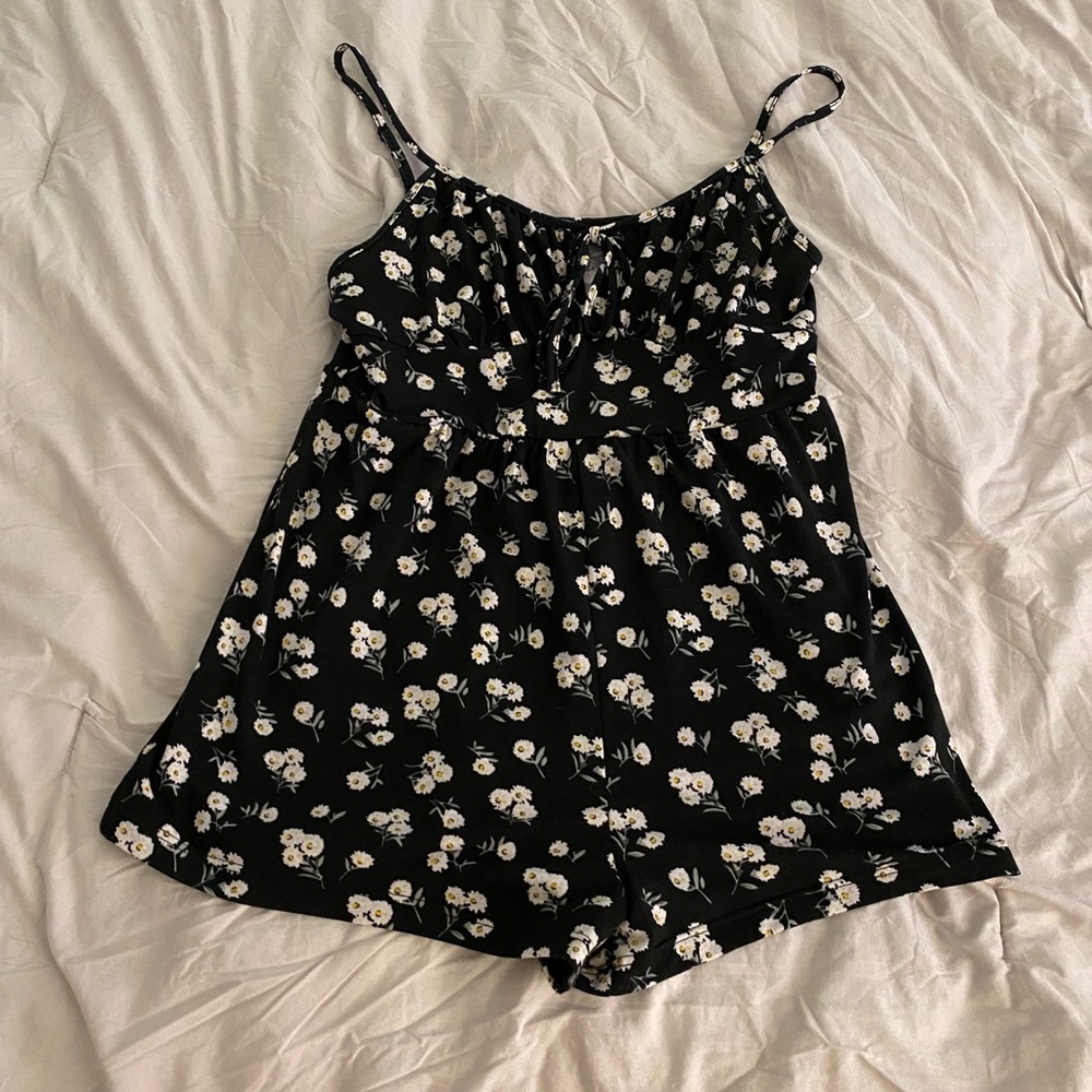 shein black floral  romper!
